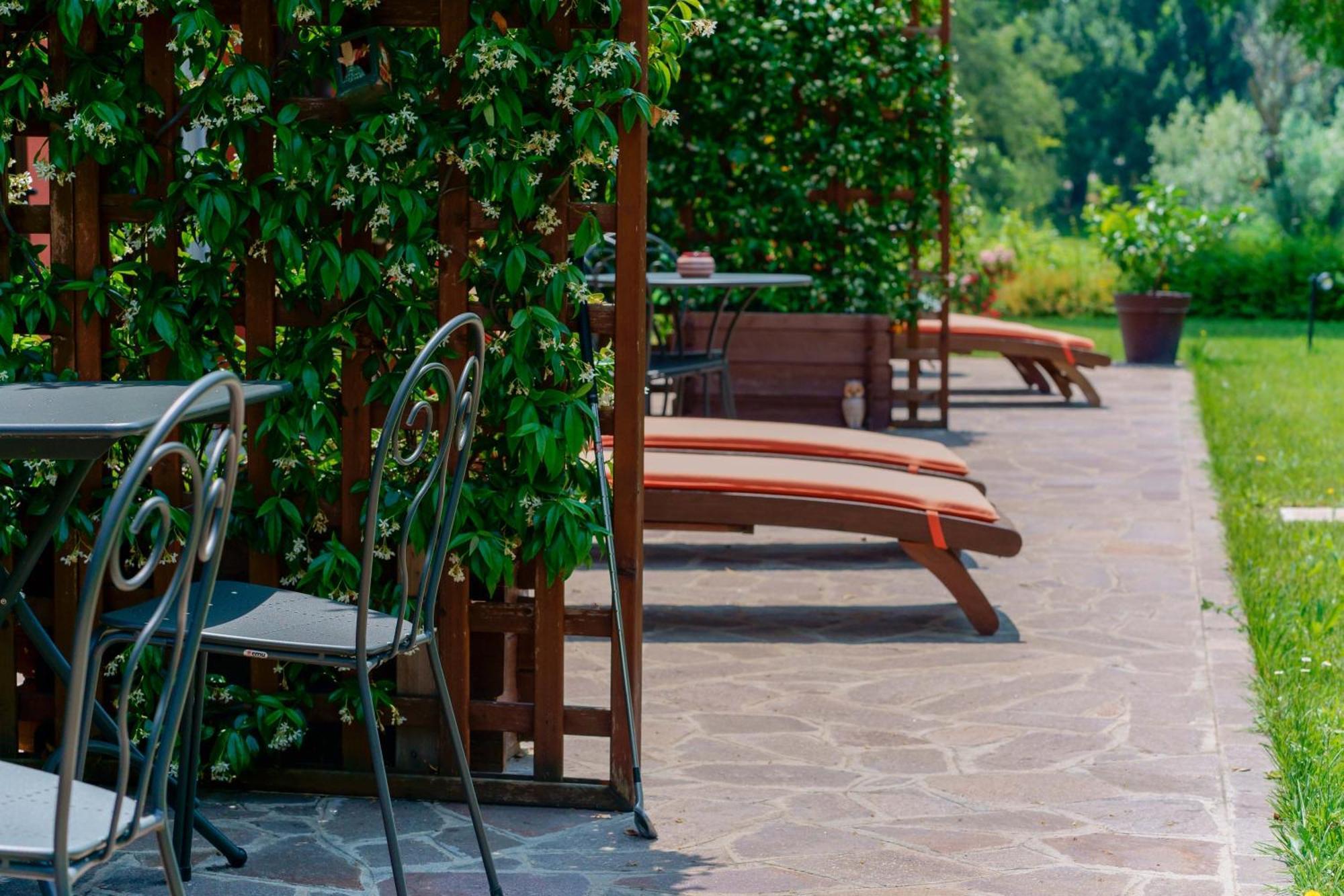 B&B Hole6 กาสเตนาโซ ภายนอก รูปภาพ